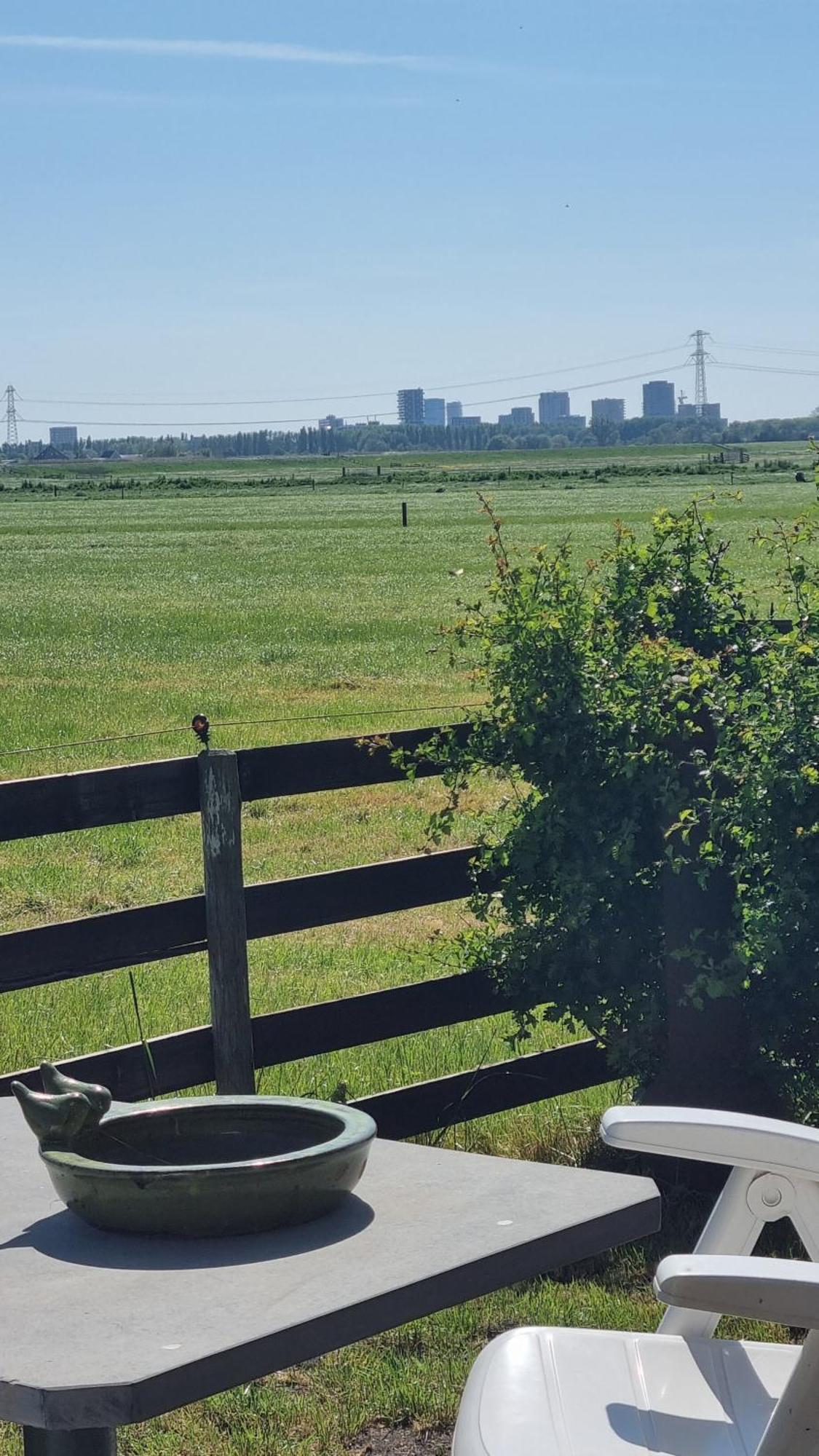 City Farmers Lodge, A Guesthouse With A Skyline View In Rural Amsterdam Exterior foto